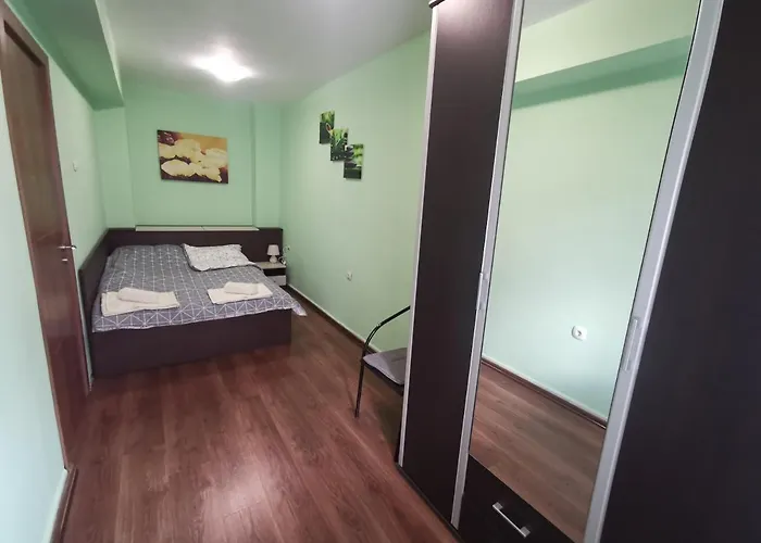 Appartement двустаен в центъра на гр. *